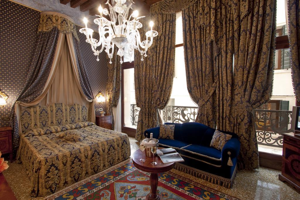 Hotel Al Ponte Dei Sospiri Venice Room photo